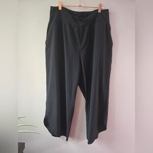 Halara Crossover Waist Flowy Tulip Hem Cropped Pants - Black - XL